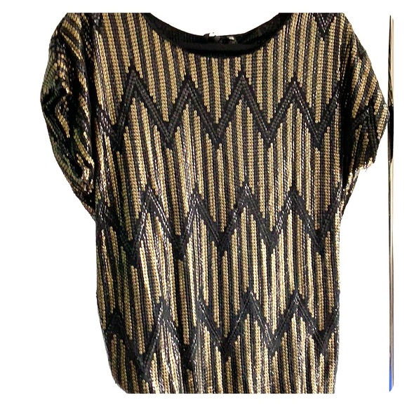 Joe’s Black/Gold Sequence Top - Picture 1 of 4